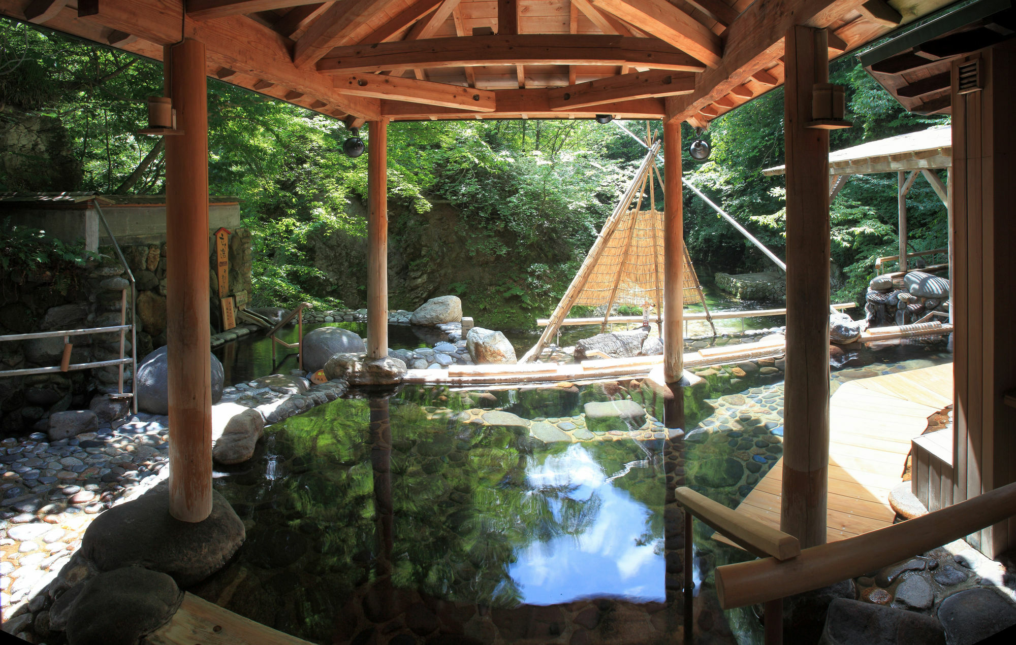 Sakunami Onsen Yuzukushi Salon Ichinobo Sendai Dış mekan fotoğraf
